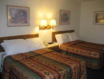 Express Inn & Suites Clearwater Pinellas Park Oda fotoğraf