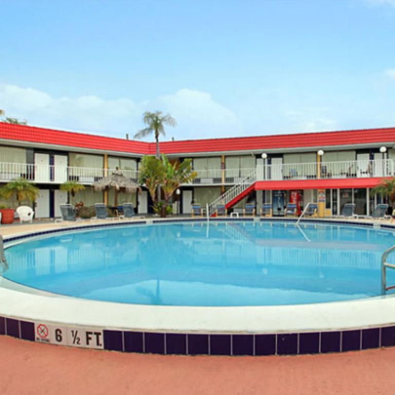 Express Inn & Suites Clearwater Pinellas Park Dış mekan fotoğraf